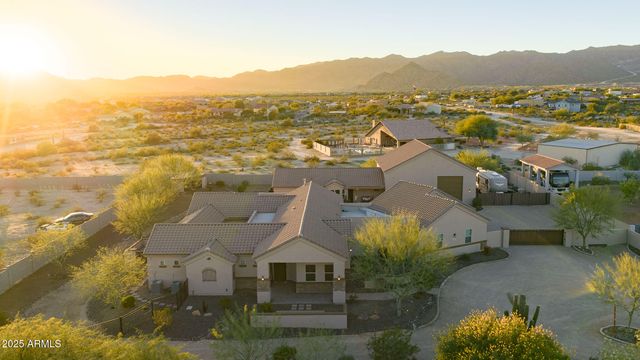 19737 W MARIPOSA Drive, Litchfield Park, AZ 85340