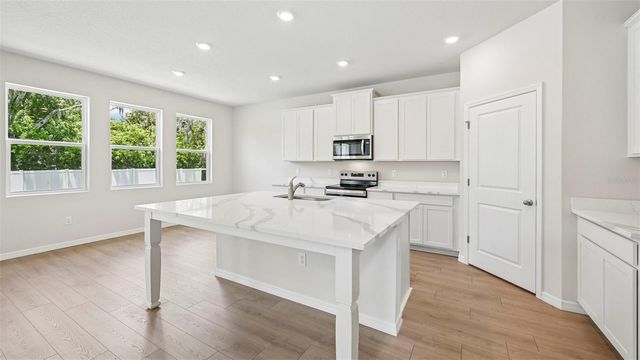 10437 WOODLAND GARDEN WAY, Parrish, FL 34219