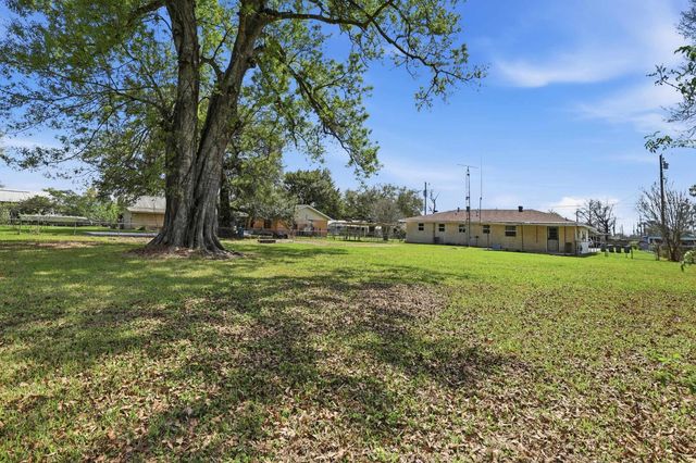 3219 Camellia Ave, Houma, LA 70363