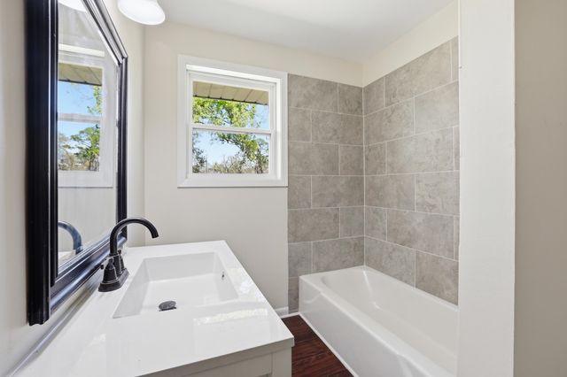 3219 Camellia Ave, Houma, LA 70363