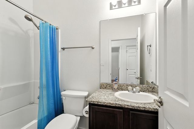 2061 CAMINO RINCON SW, Los Lunas, NM 87031