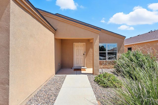 2061 CAMINO RINCON SW, Los Lunas, NM 87031