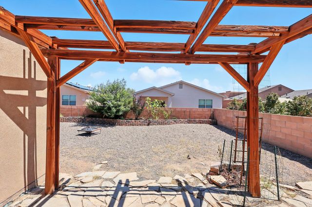 2061 CAMINO RINCON SW, Los Lunas, NM 87031