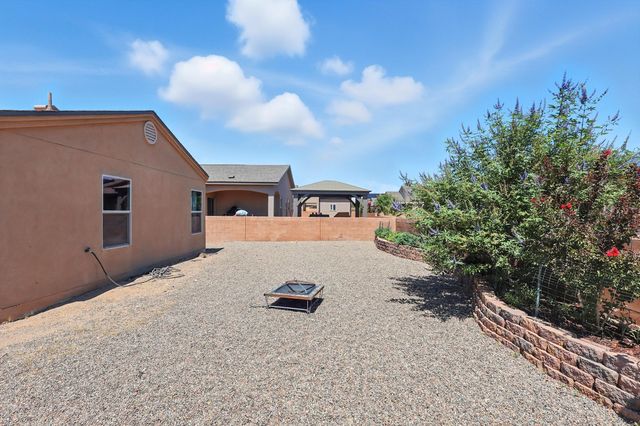 2061 CAMINO RINCON SW, Los Lunas, NM 87031