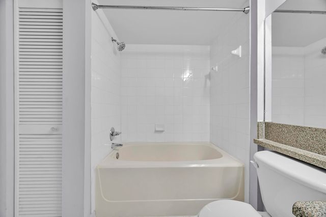 3620 NW Adriatic Lane 306, Jensen Beach, FL 34957