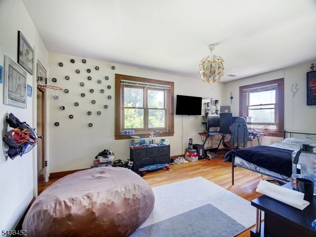 1136 Coolidge Rd, Elizabeth City, NJ 07208