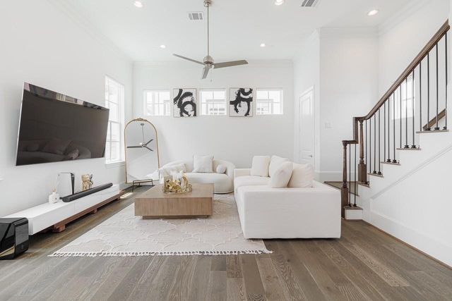 10760 Craighead Drive, Houston, TX 77025