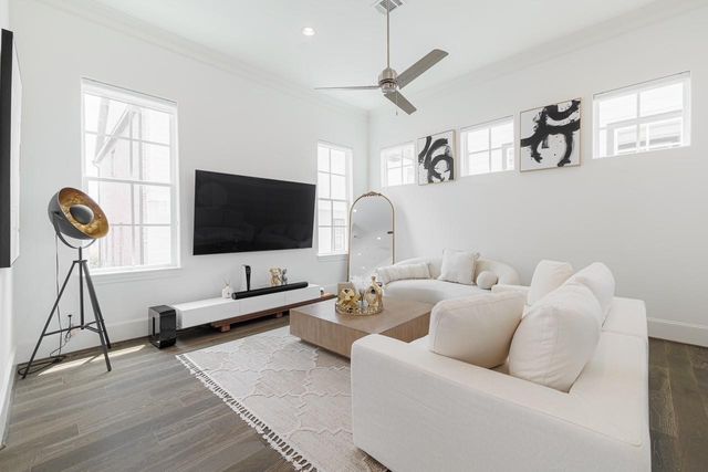 10760 Craighead Drive, Houston, TX 77025