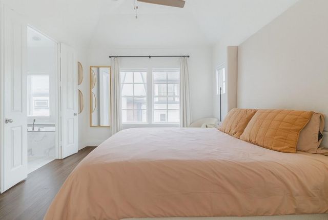 10760 Craighead Drive, Houston, TX 77025