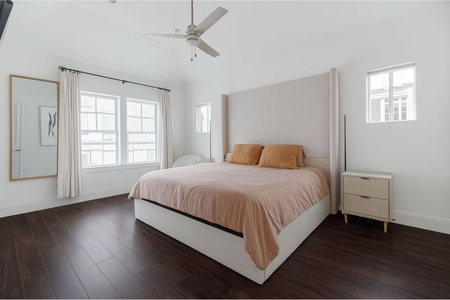 10760 Craighead Drive, Houston, TX 77025