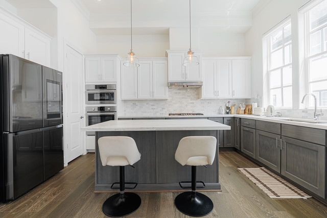 10760 Craighead Drive, Houston, TX 77025