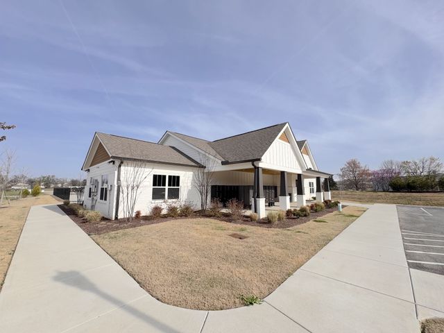 2400 Sayerville Ave, Old Hickory, TN 37138