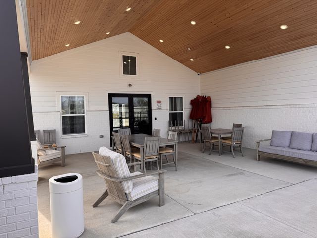 2400 Sayerville Ave, Old Hickory, TN 37138