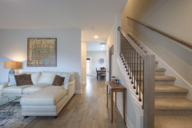 2400 Sayerville Ave, Old Hickory, TN 37138