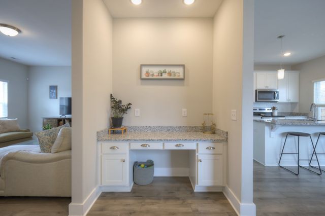 2400 Sayerville Ave, Old Hickory, TN 37138