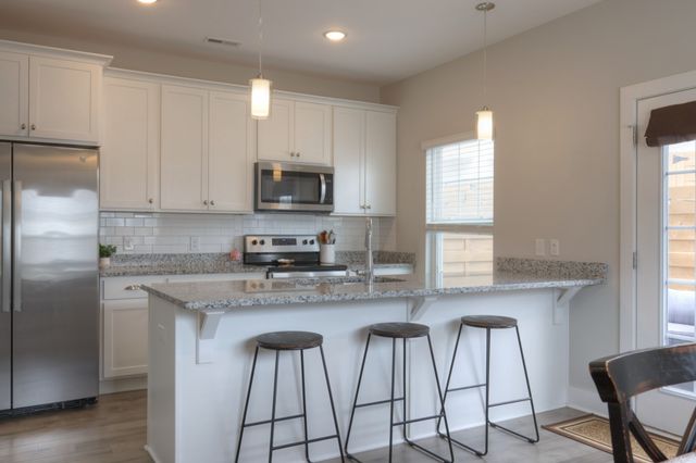 2400 Sayerville Ave, Old Hickory, TN 37138