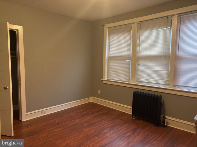 649 W STATE ST, Trenton, NJ 08618