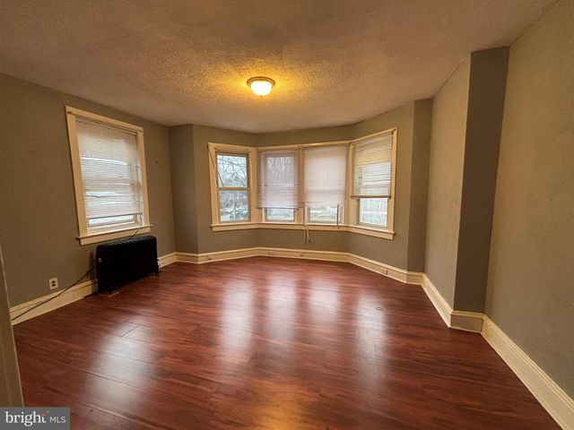 649 W STATE ST, Trenton, NJ 08618