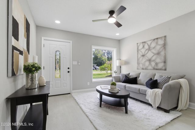 459 TABOR Drive S, Jacksonville, FL 32216