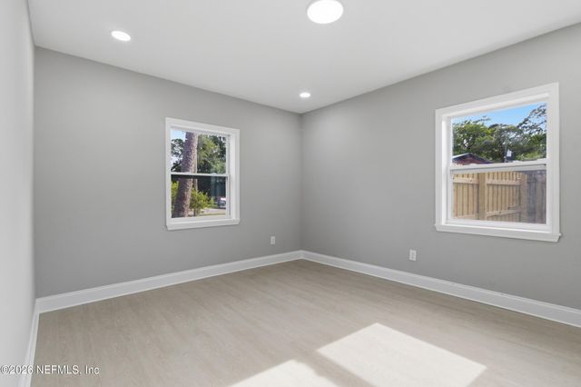 459 TABOR Drive S, Jacksonville, FL 32216