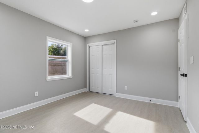 459 TABOR Drive S, Jacksonville, FL 32216