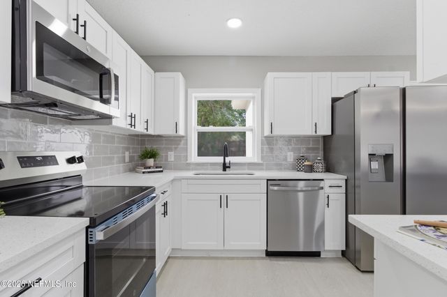 459 TABOR Drive S, Jacksonville, FL 32216