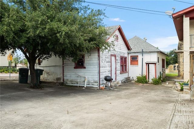 705 Garcia Street, Roma, TX 78584