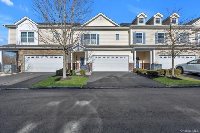 132 Rosebud Court, Patchogue, NY 11772