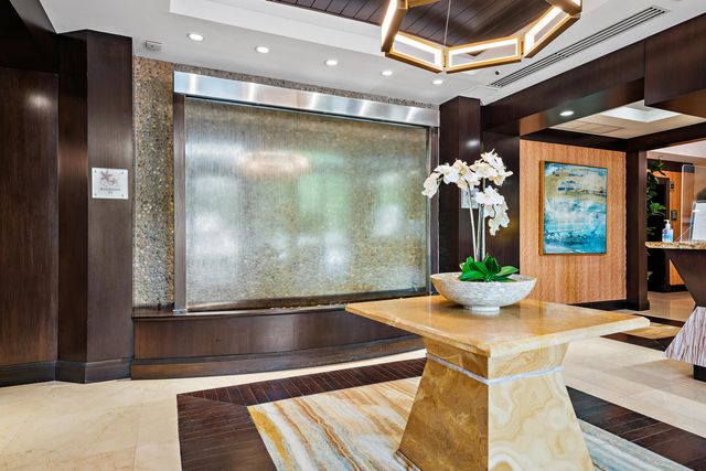 5050 N Ocean Drive 902, Singer Island, FL 33404