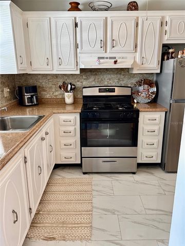 5357 81ST STREET N 15, St Petersburg, FL 33709