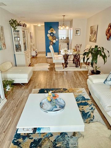 5357 81ST STREET N 15, St Petersburg, FL 33709