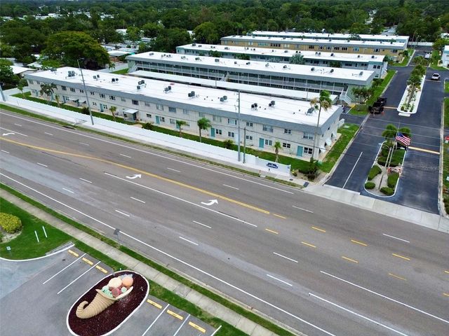 5357 81ST STREET N 15, St Petersburg, FL 33709