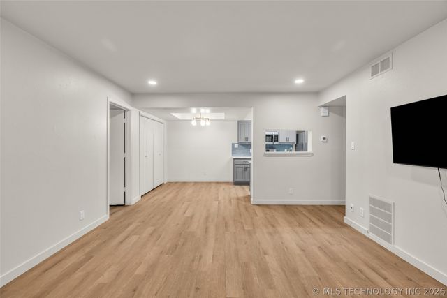 6364 S 80th East Avenue F-34, Tulsa, OK 74133