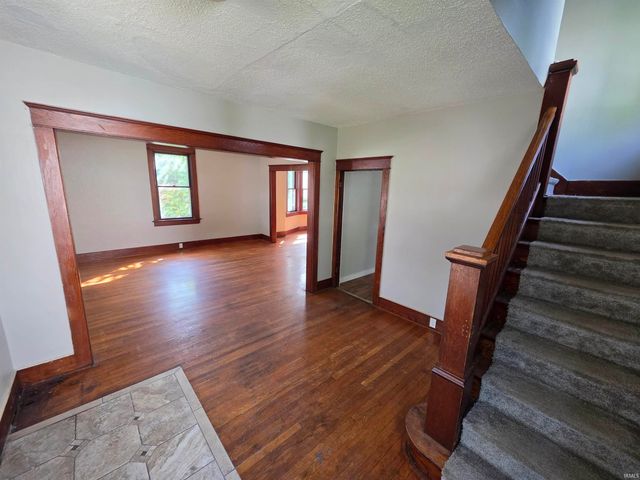 911 High Street, Fort Wayne, IN 46808