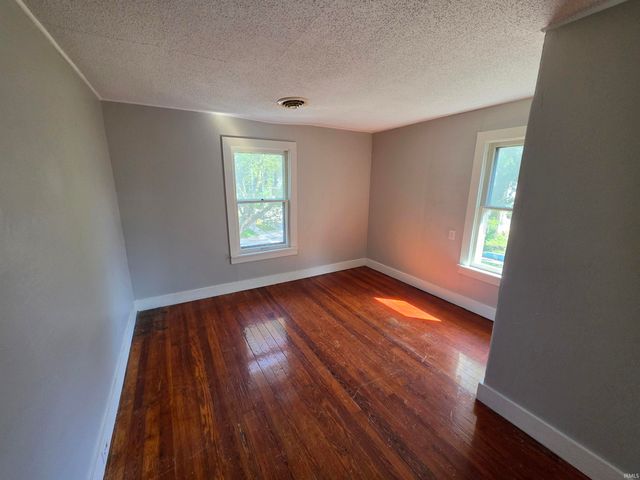 911 High Street, Fort Wayne, IN 46808