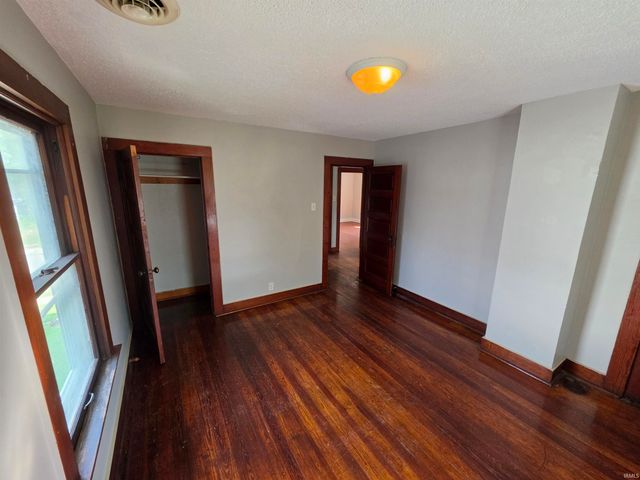 911 High Street, Fort Wayne, IN 46808