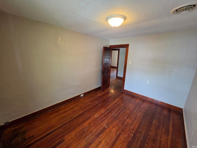 911 High Street, Fort Wayne, IN 46808