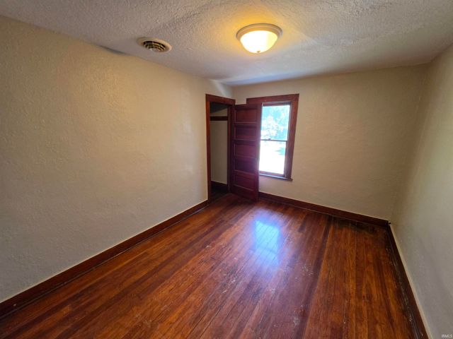 911 High Street, Fort Wayne, IN 46808