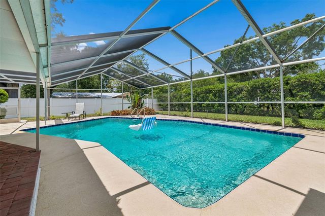 1302 GLENGREEN LANE, Lakeland, FL 33813