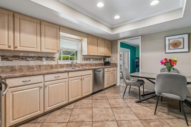 1302 GLENGREEN LANE, Lakeland, FL 33813