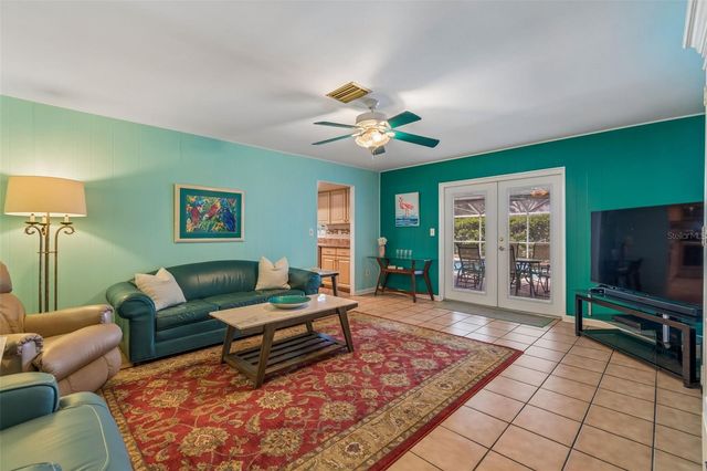 1302 GLENGREEN LANE, Lakeland, FL 33813