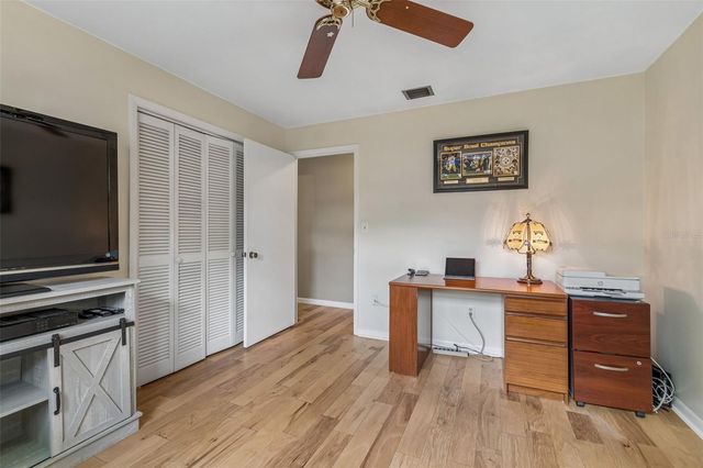 1302 GLENGREEN LANE, Lakeland, FL 33813