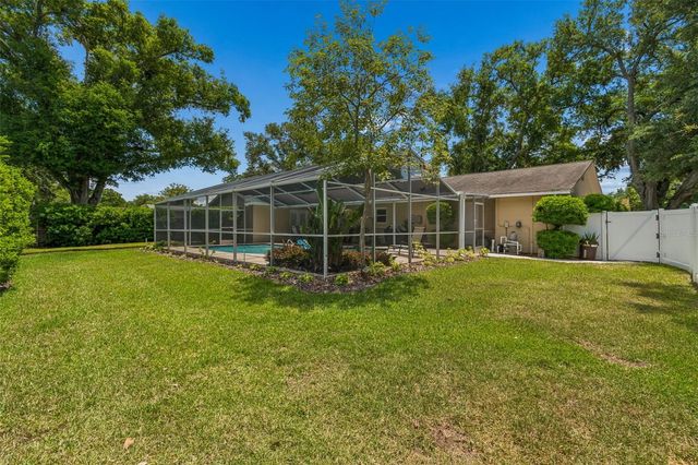 1302 GLENGREEN LANE, Lakeland, FL 33813
