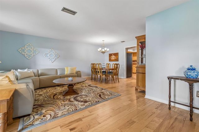 1302 GLENGREEN LANE, Lakeland, FL 33813