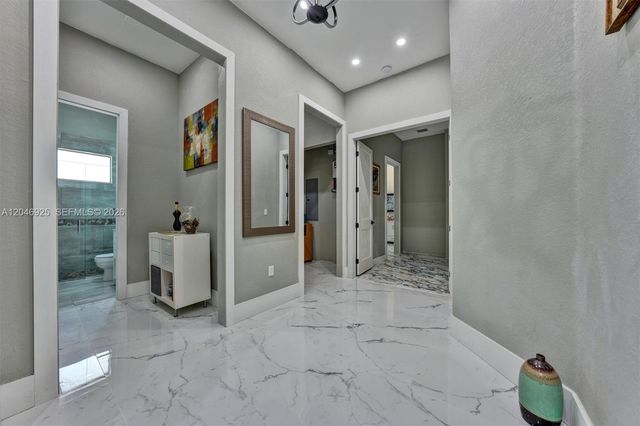 13085 N 78th Place N, Palm Beach, FL 33412