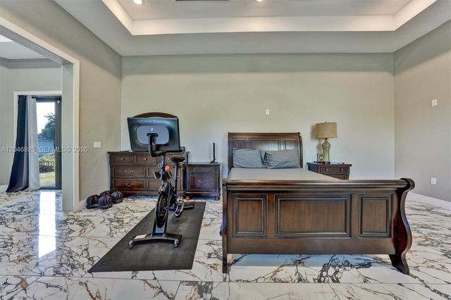 13085 N 78th Place N, Palm Beach, FL 33412