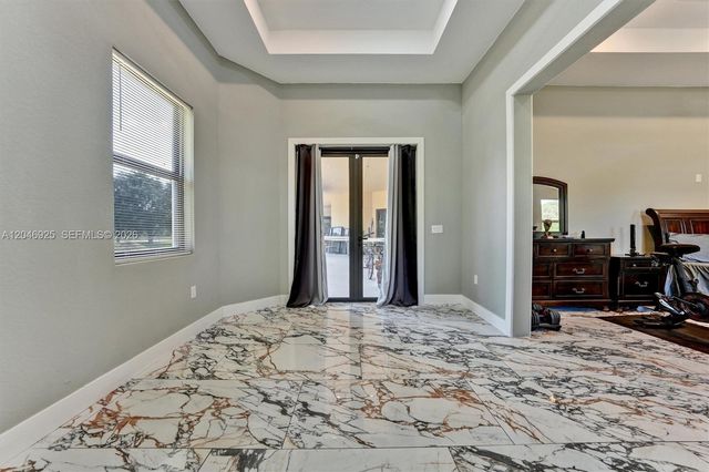 13085 N 78th Place N, Palm Beach, FL 33412