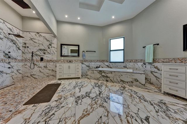 13085 N 78th Place N, Palm Beach, FL 33412