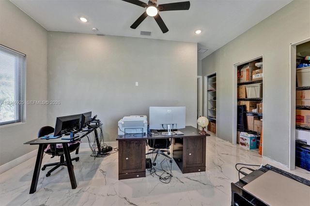 13085 N 78th Place N, Palm Beach, FL 33412