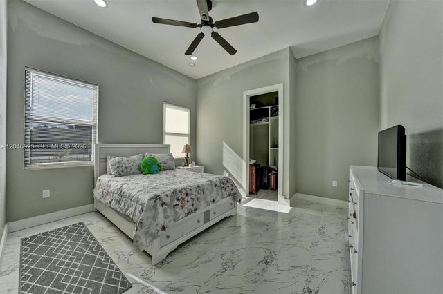 13085 N 78th Place N, Palm Beach, FL 33412